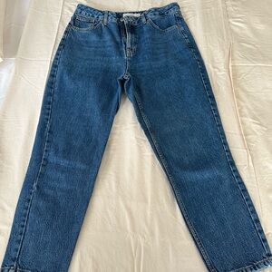 Topshop High-Waisted Mom Jeans – W30 L30
